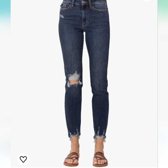 Judy Blue Women's Mid Rise Raw Hem Destroyed Skinny Jeans SZ 9/29 - Picture 2 of 4